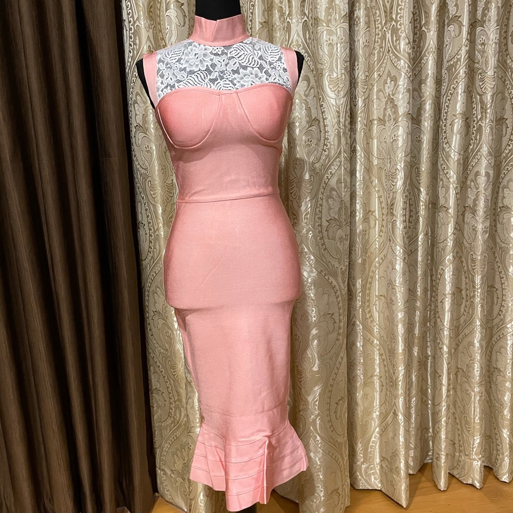 Mermaid Flared Bandage Bodycon Lace detailed Dress